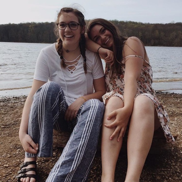 Meet your Posher, Emily - Picture 1 of 1